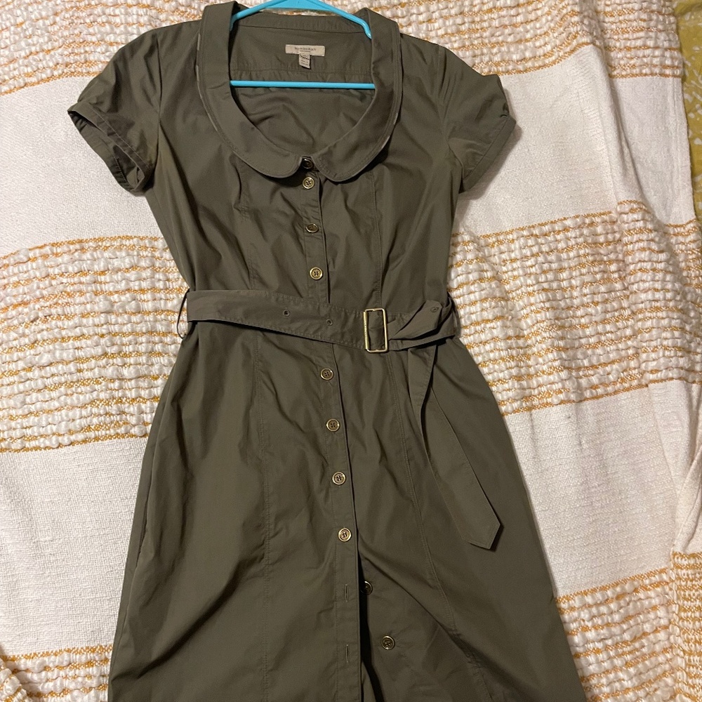 Burberry Belted Button-down shirt dress Dress, Size 6
